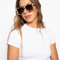 Kim Oversized Sunglasses Leopard or Red